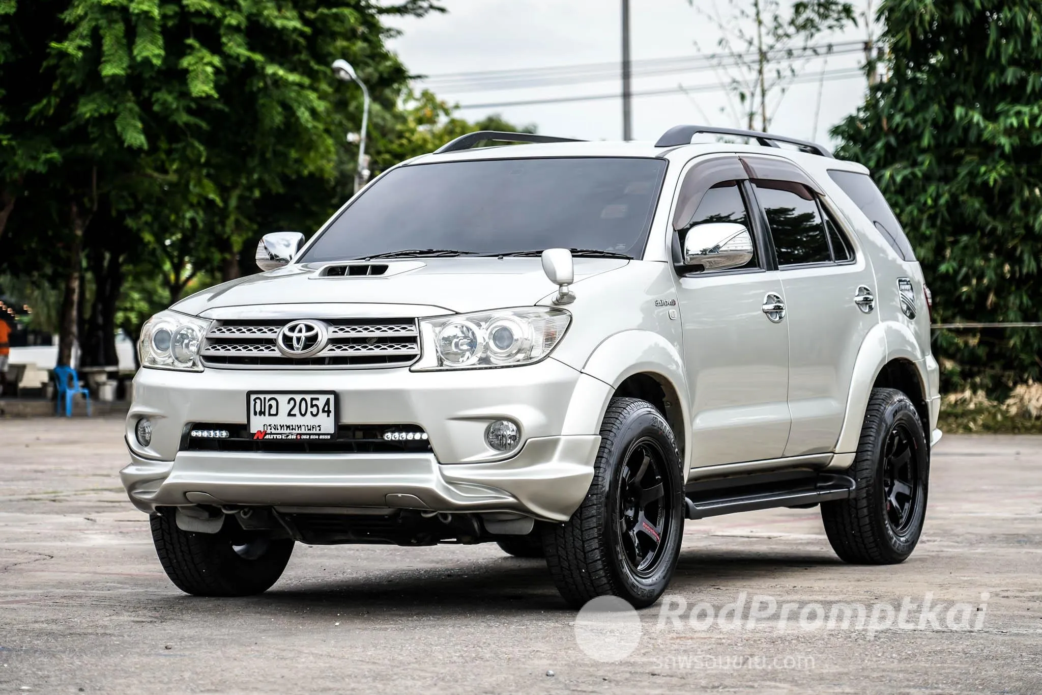 2009-toyota-fortuner-30-v-bangkok-ortuner-4wd-14042486