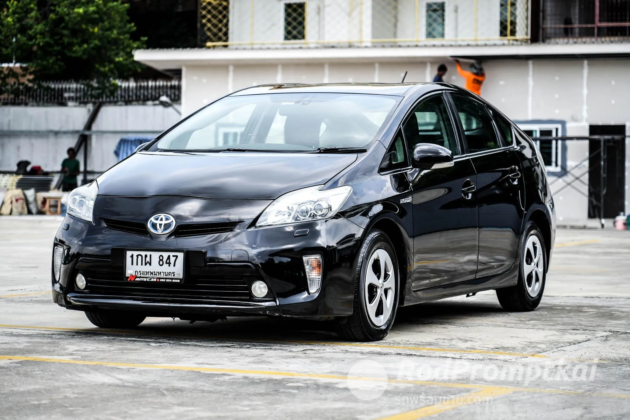 2013-toyota-prius-18-hybrid-bangkok-prius-17574801