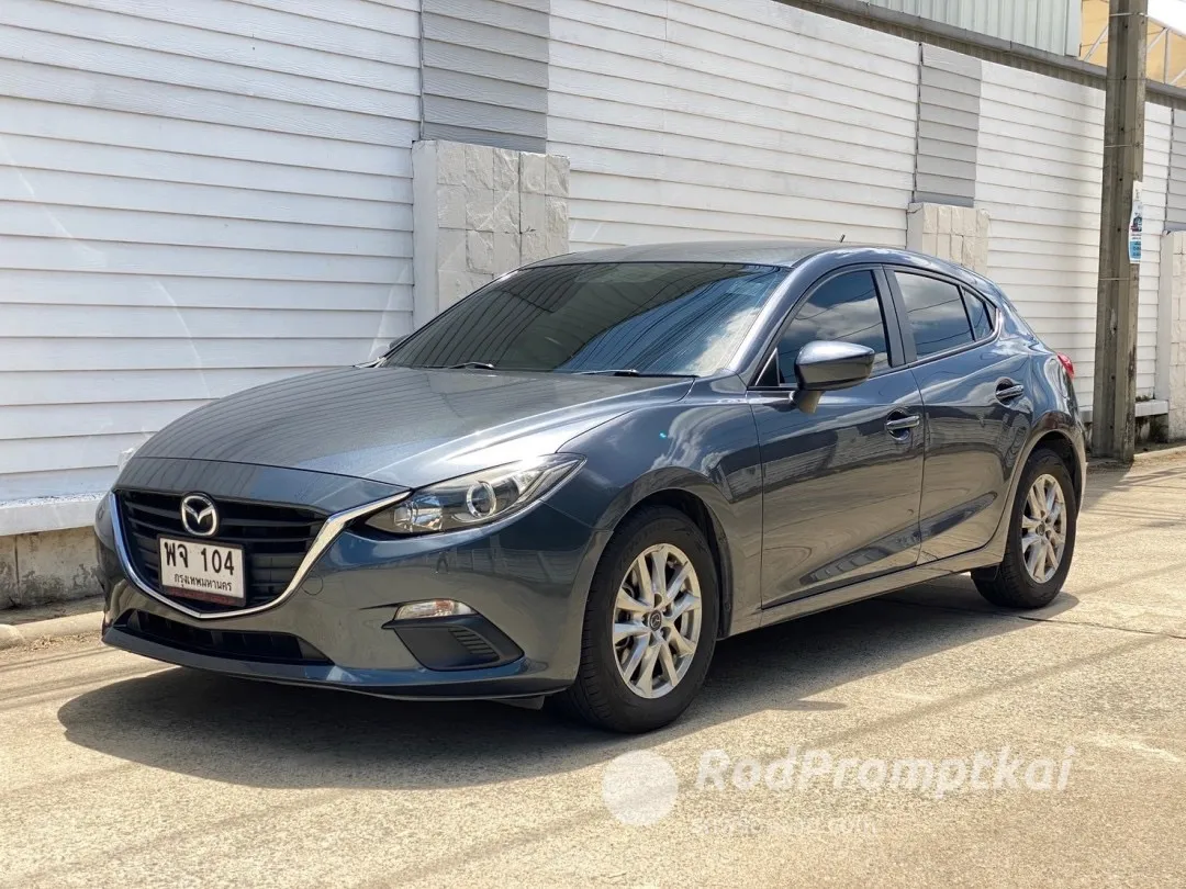 2016-mazda-3-20-e-bangkok-52677915