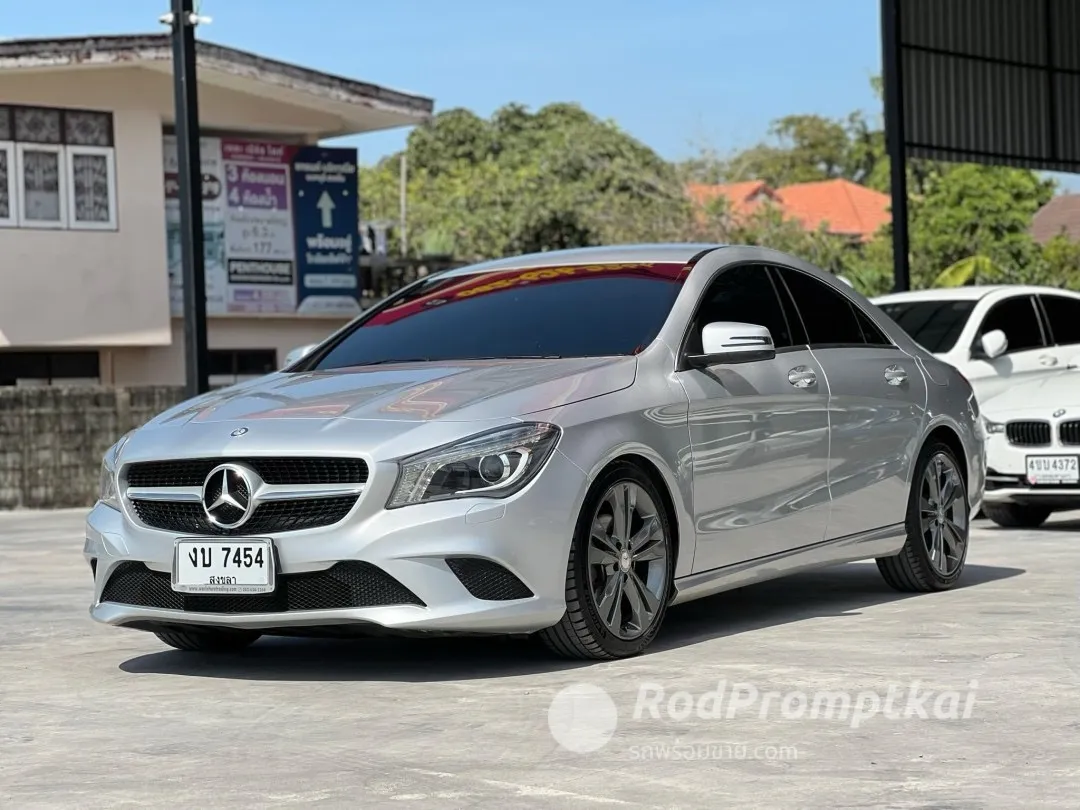 2016-mercedez-benz-cla-class-200-16-urban-bangkok-54282548