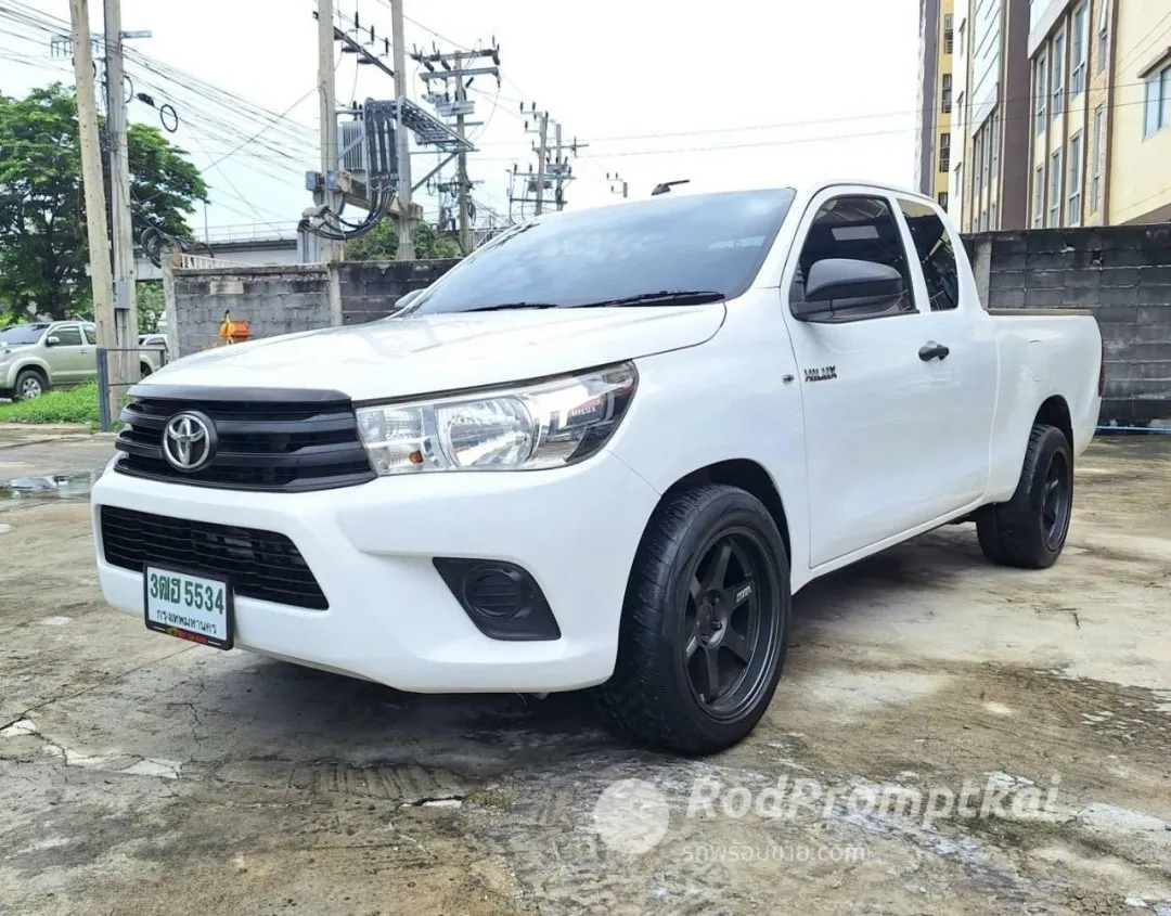 2016-toyota-hilux-revo-24-j-smart-cab-bangkok-0-68554925