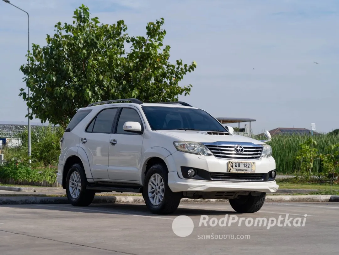 2012-toyota-fortuner-30-v-bangkok-3-30000-128-61299111