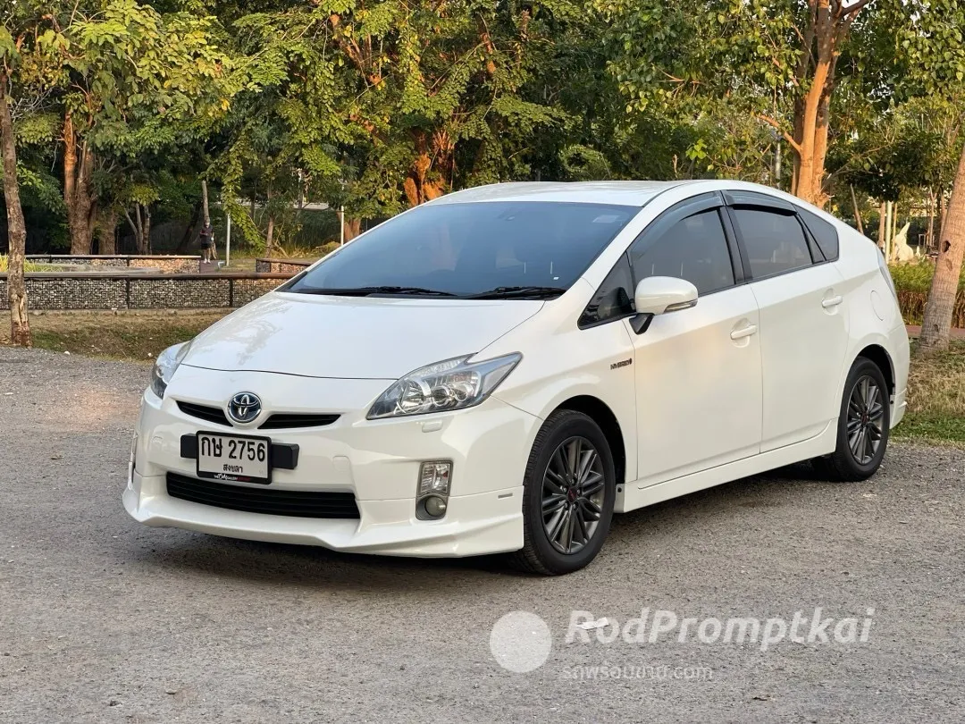 2011-toyota-prius-18-hybrid-trd-sportivo-songkhla-20-hybrid-76431363