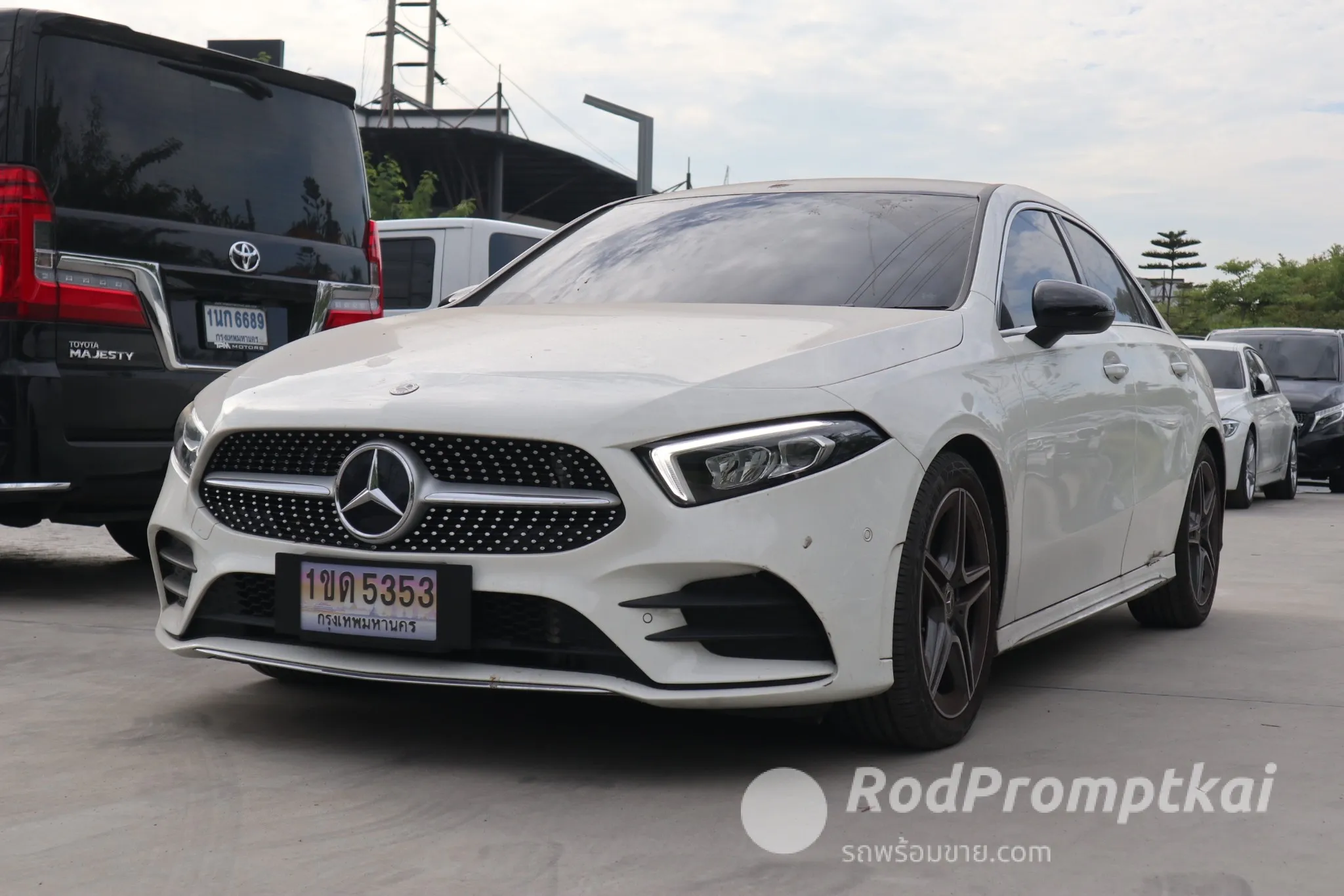 2022-mercedez-benz-a-class-a200-13-amg-dynamic-bangkok-67483303