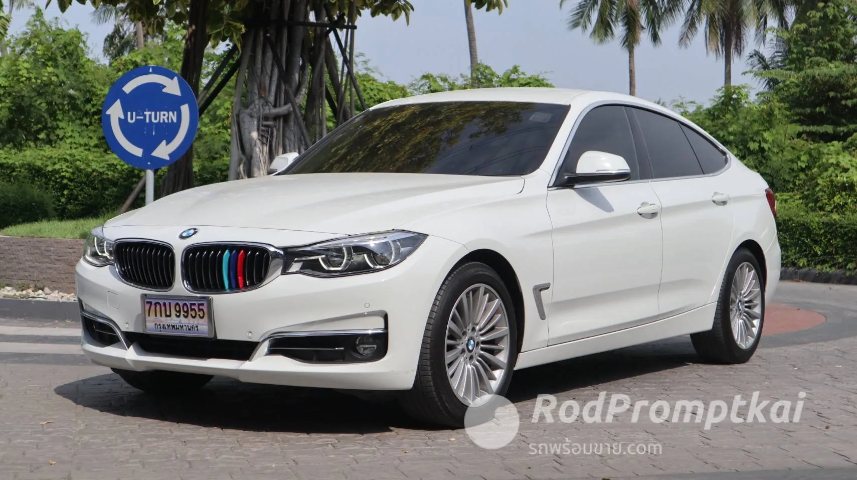 2016-bmw-series-3-320d-gran-tourismo-luxury-bangkok-82376290