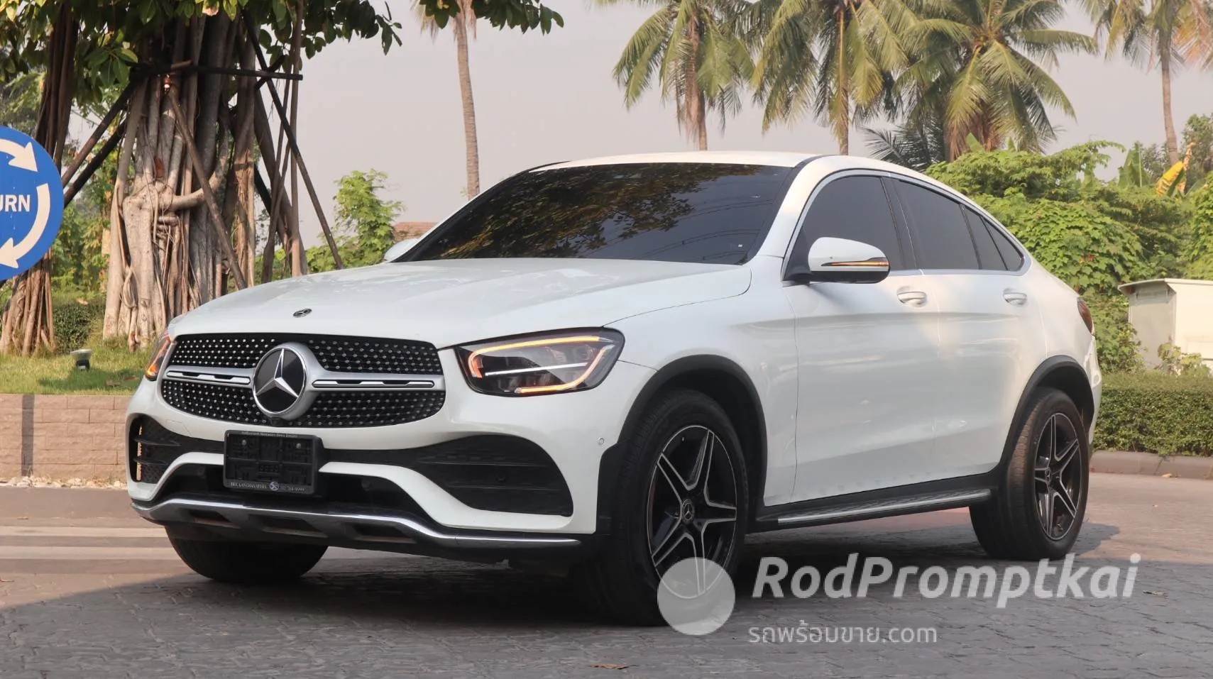 2020-mercedez-benz-glc-class-220d-20-4matic-amg-dynamic-4wd-bangkok-79928949