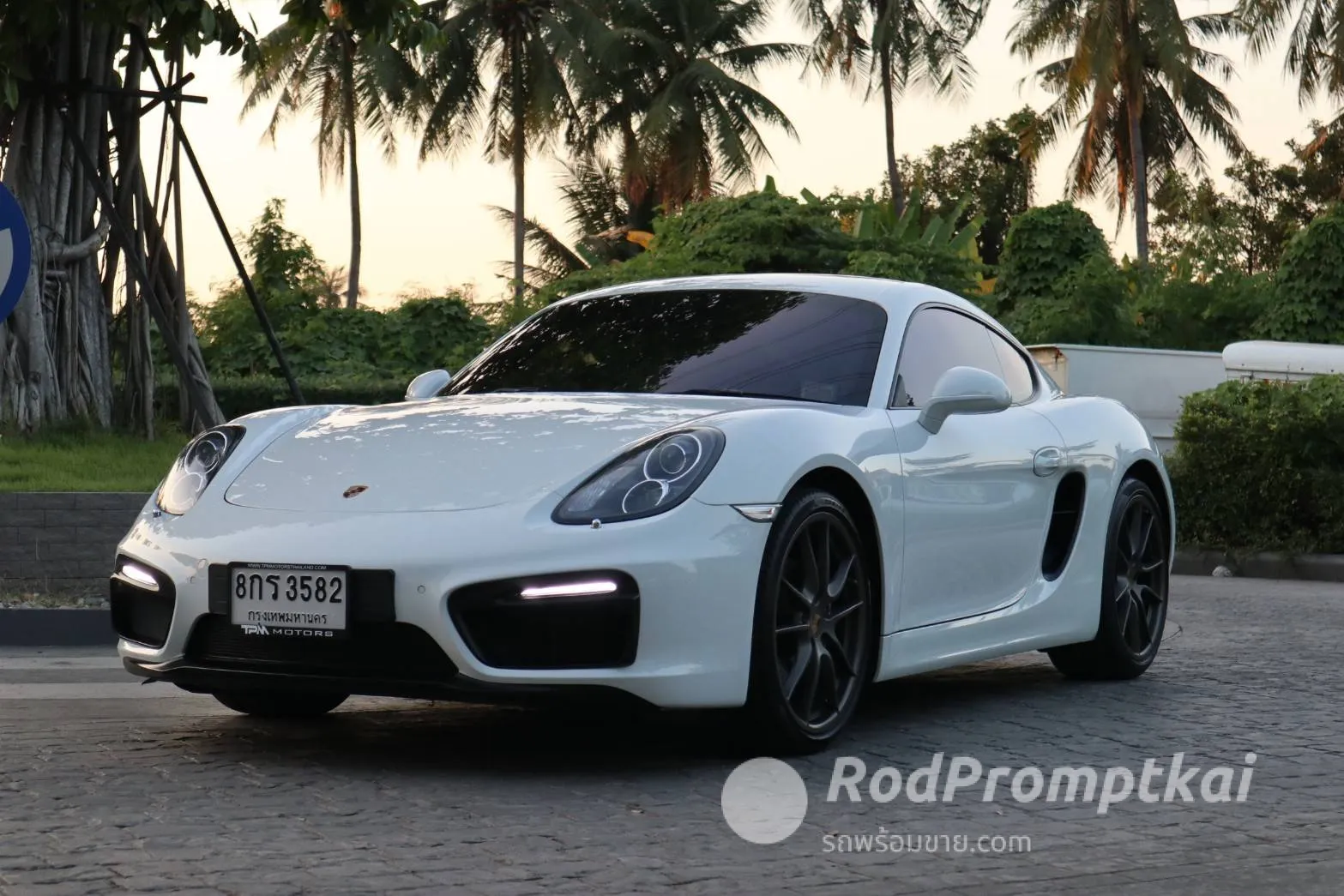 2014-porsche-cayman-27-pdk-bangkok-02639283