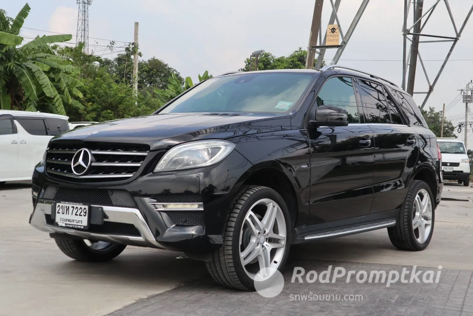 2013-mercedez-benz-ml-class-ml250-cdi-amg-bangkok-05828205