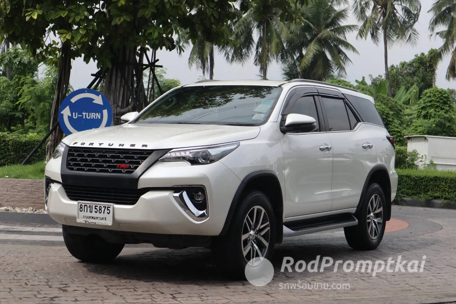 2018-toyota-fortuner-24-v-4wd-bangkok-06020117