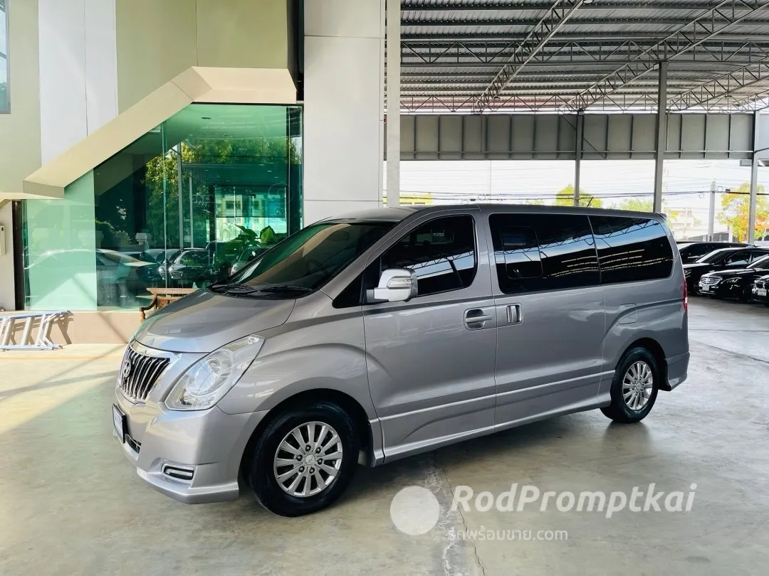 2016-hyundai-h-1-25-deluxe-bangkok-62586486