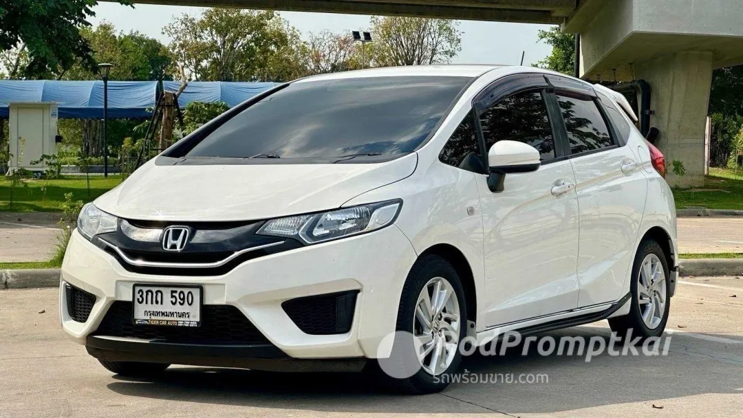 2014-honda-jazz-15-i-vtec-v-bangkok-honda-jazz-15-v-i-vtec-2014-14-84780959