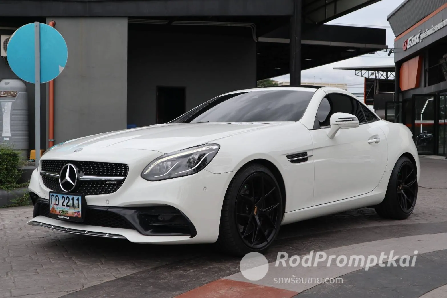 2016-mercedez-benz-slc-class-slc300-20-amg-dynamic-bangkok-74236480