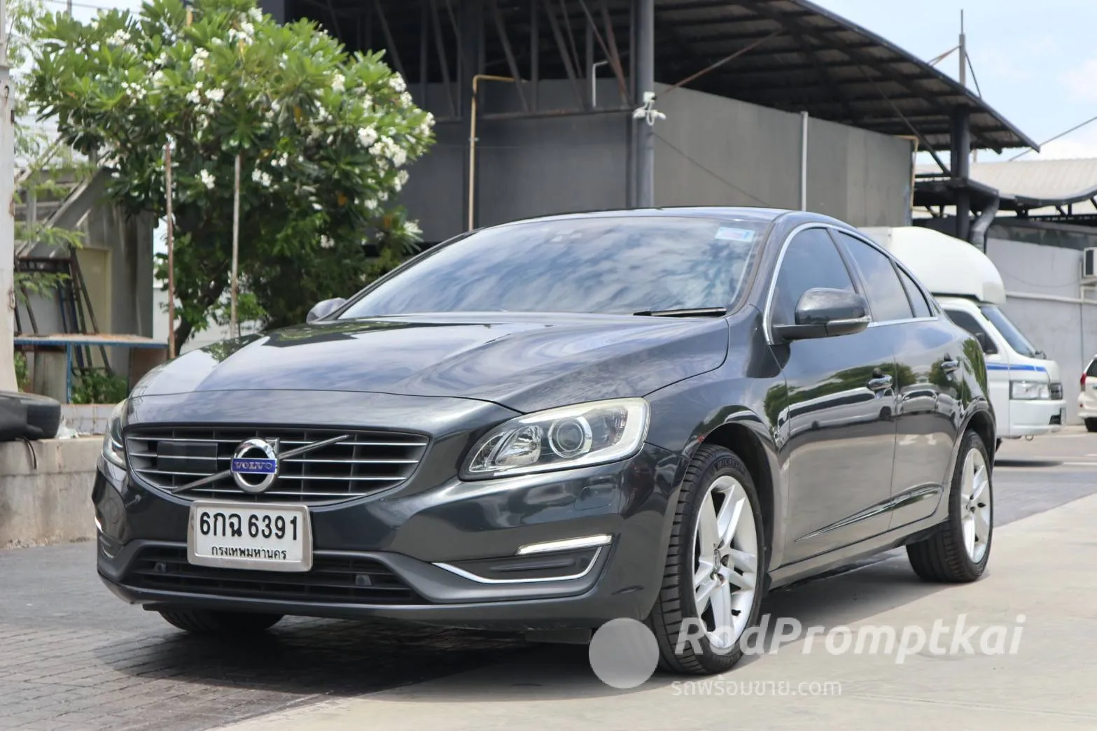 2015-volvo-s60-20-t5-bangkok-27977996