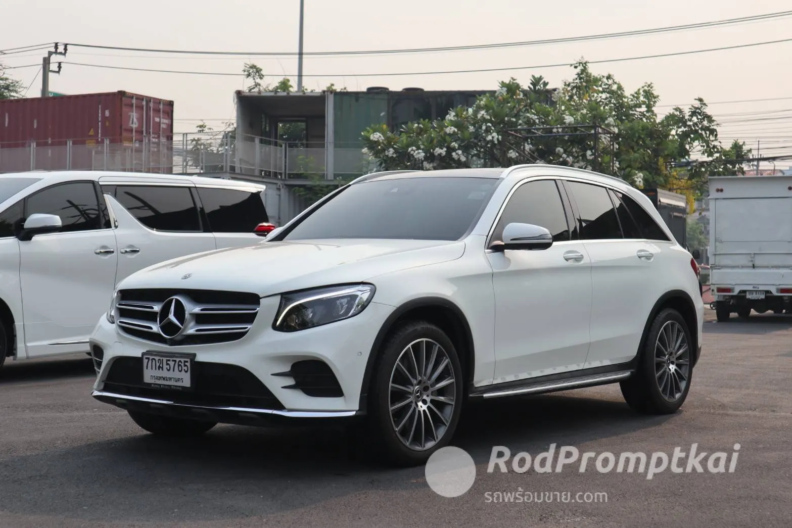 2018-mercedez-benz-glc-class-250d-21-4matic-amg-dynamic-4wd-bangkok-36264785