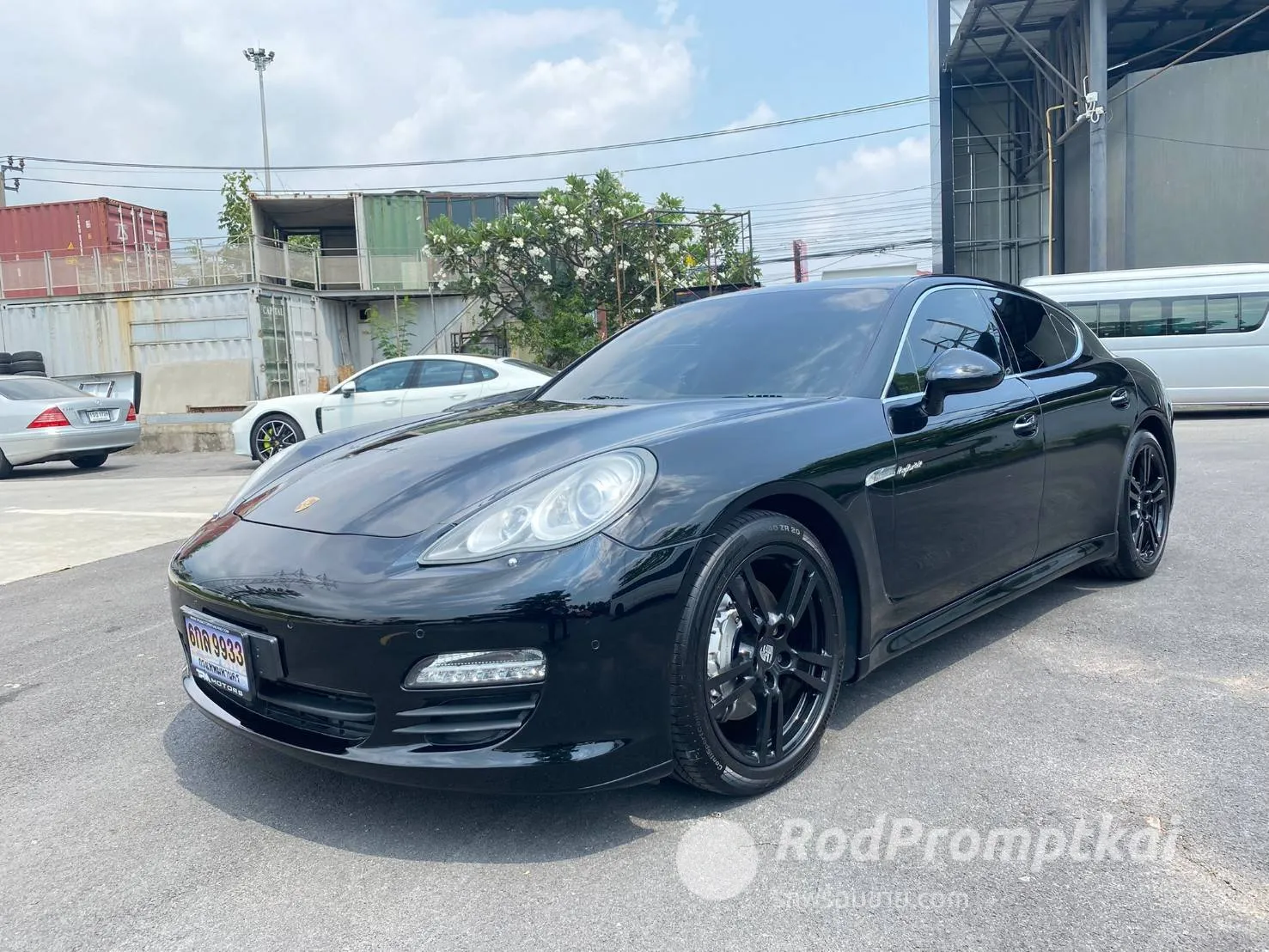 2013-porsche-cayenne-30-s-hybrid-bangkok-38411534