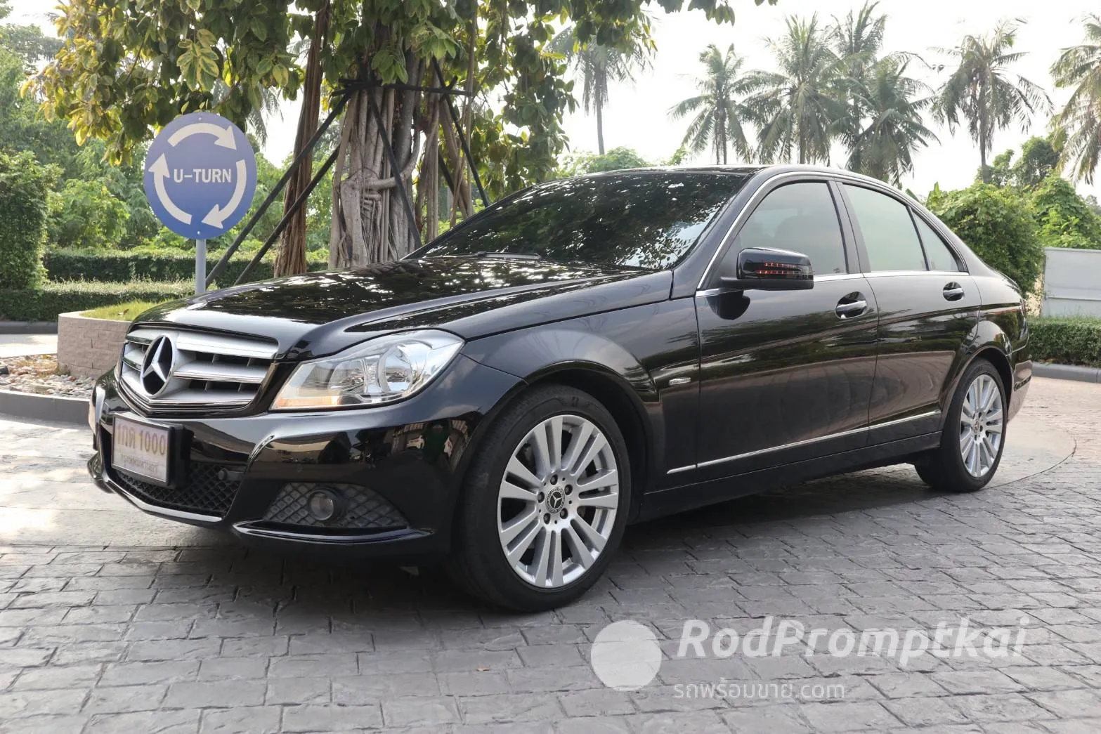 2014-mercedez-benz-c-class-c200-cgi-18-elegance-bangkok-39047773