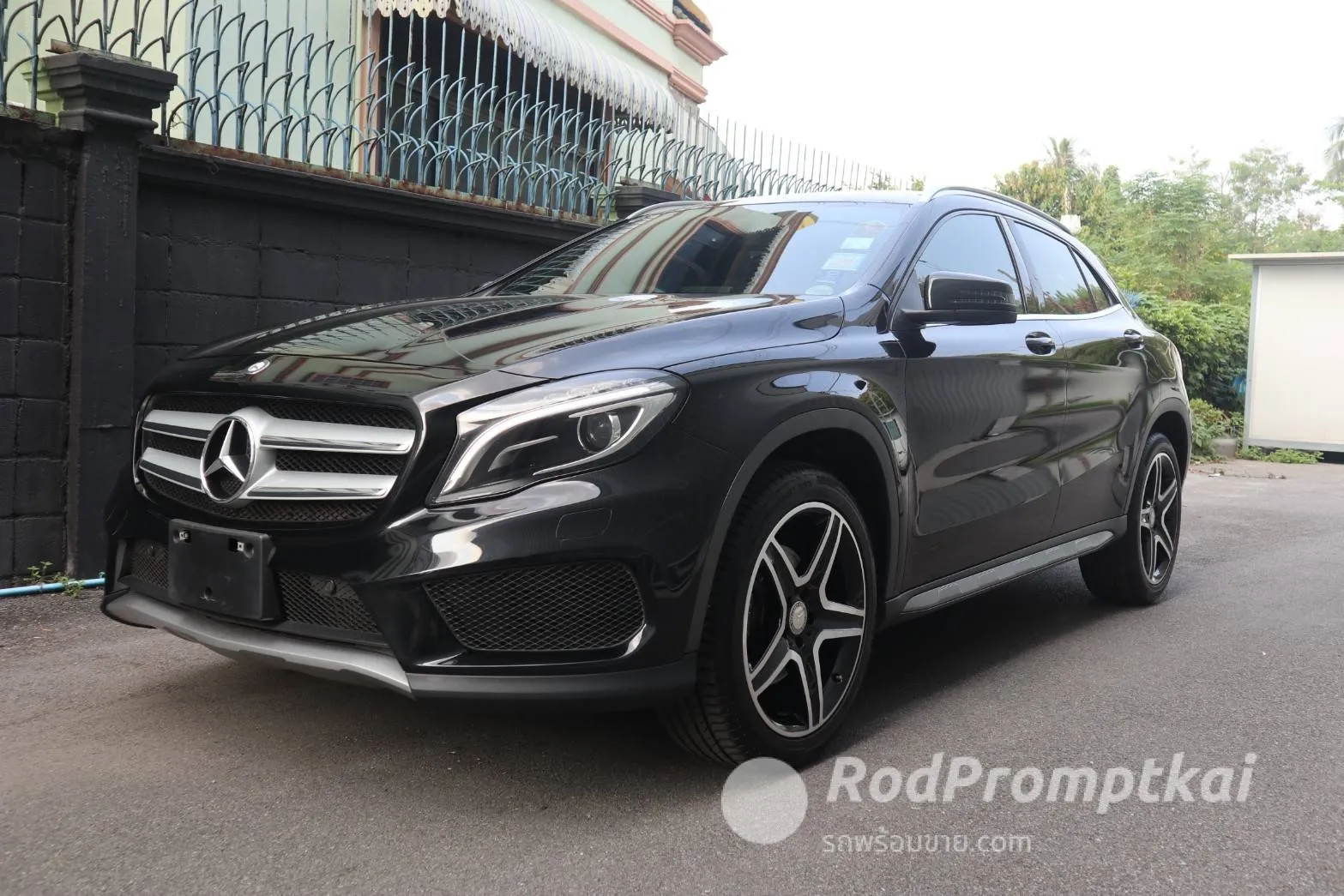 2017-mercedez-benz-gla-class-250-20-amg-dynamic-bangkok-49458314