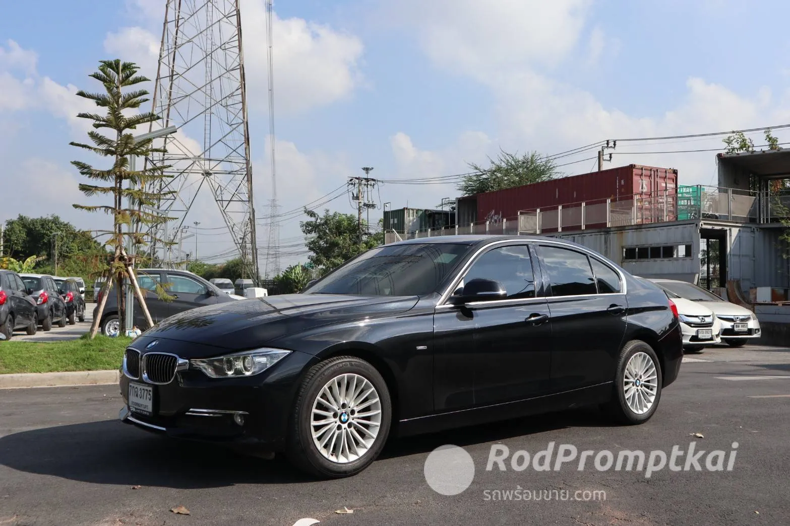 2014-bmw-series-3-320d-luxury-bangkok-91683484