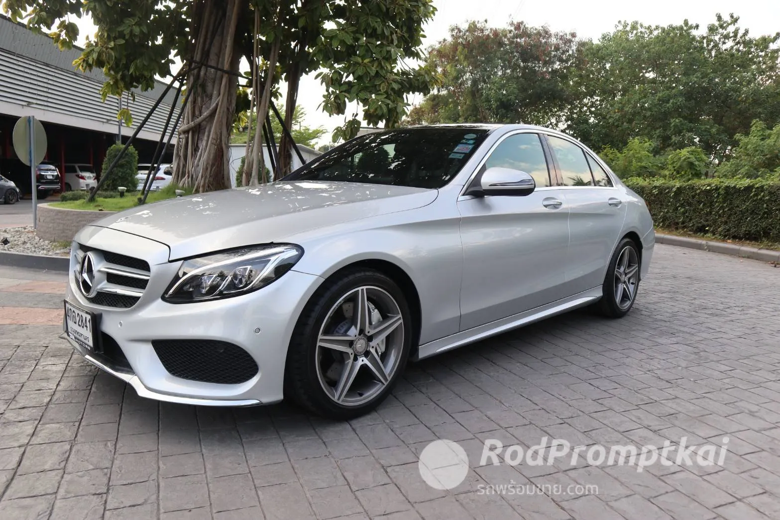 2016-mercedez-benz-c-class-c300-21-bluetec-hybrid-amg-dynamic-bangkok-94040465