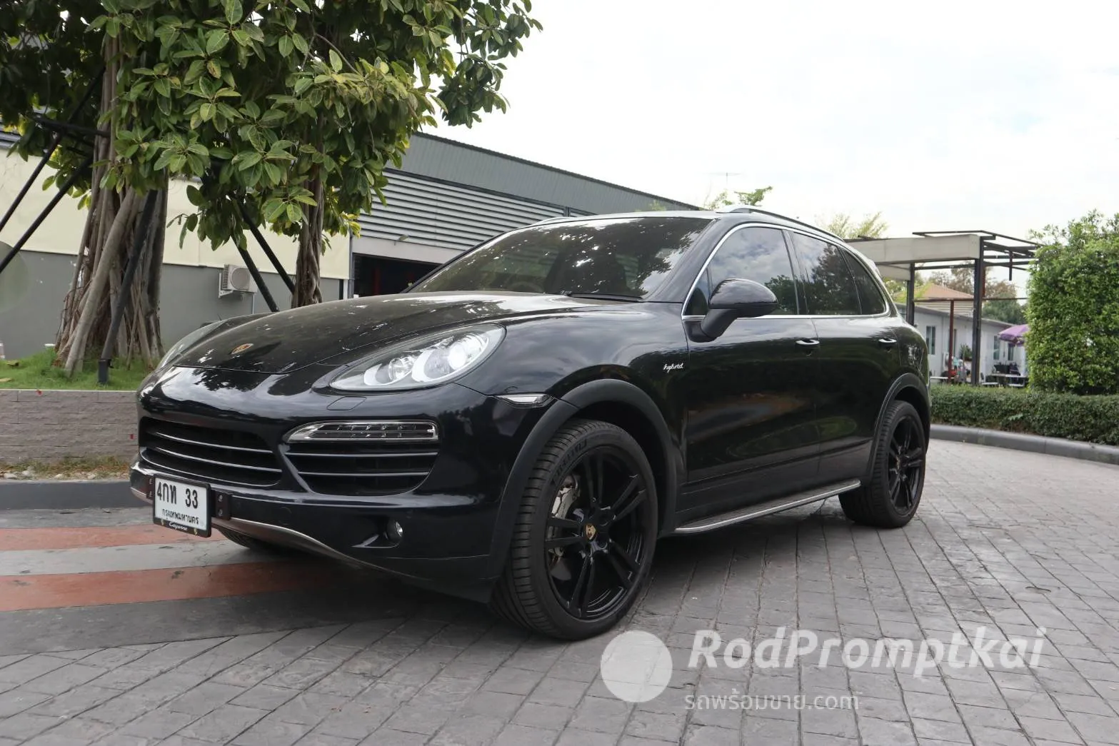 2013-porsche-cayenne-30-s-hybrid-bangkok-96983485