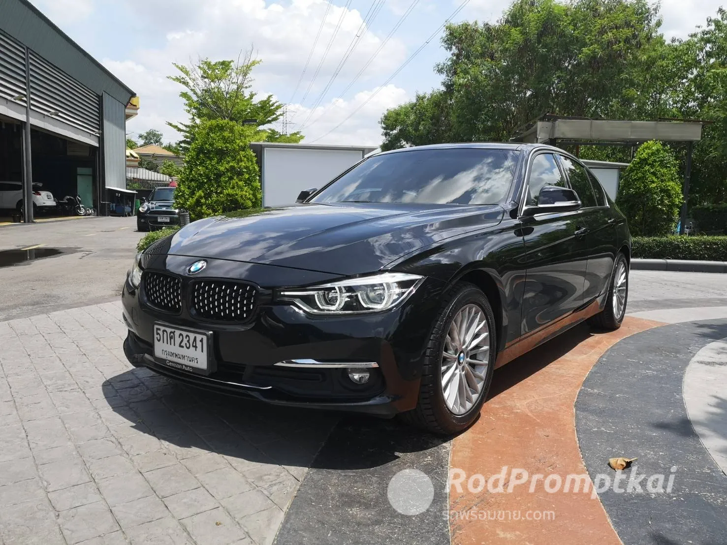 2017-bmw-series-3-320d-sport-bangkok-73965549