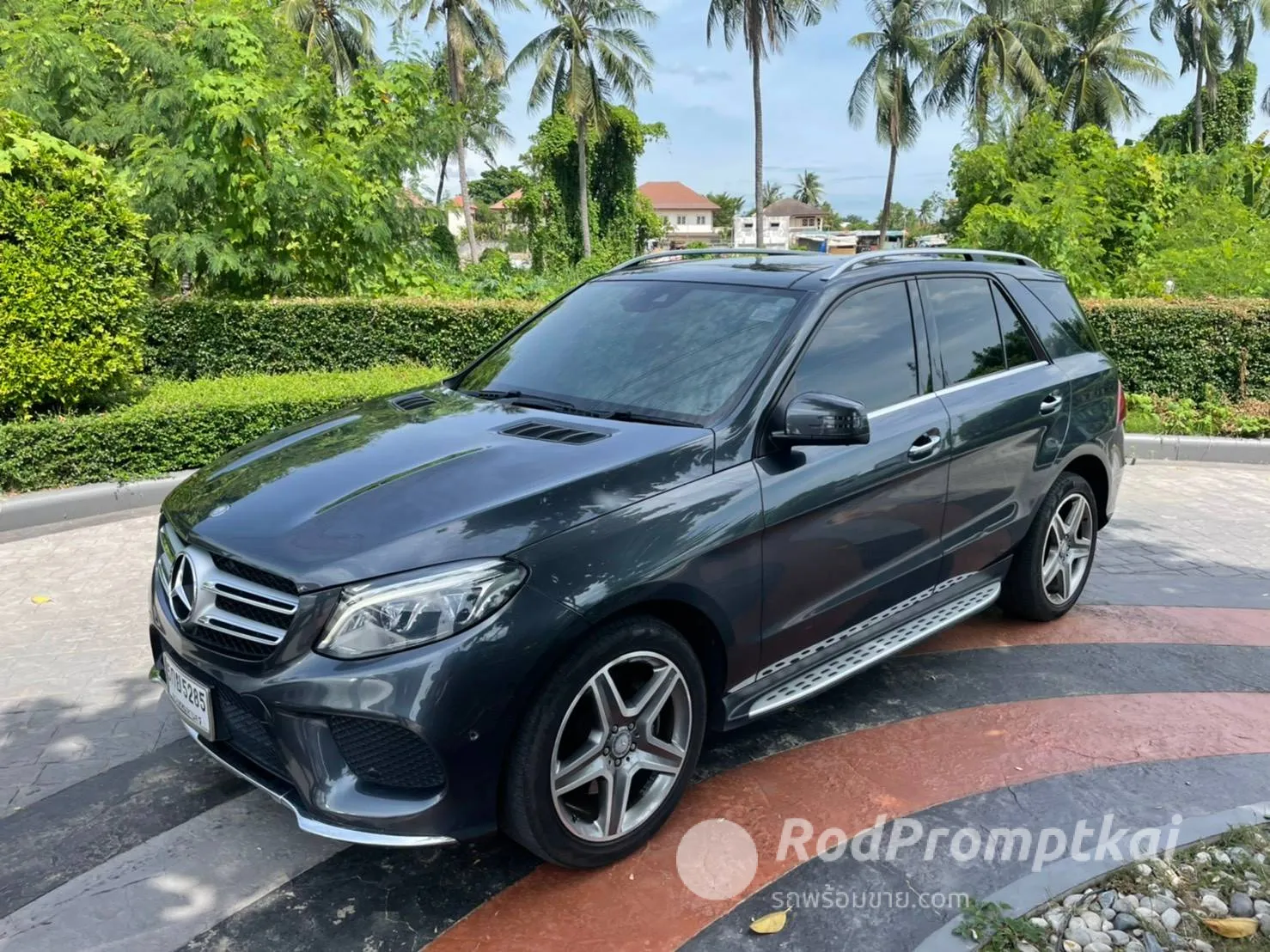 2017-mercedez-benz-gle-class-250d-21-4matic-amg-dynamic-4wd-bangkok-76722240