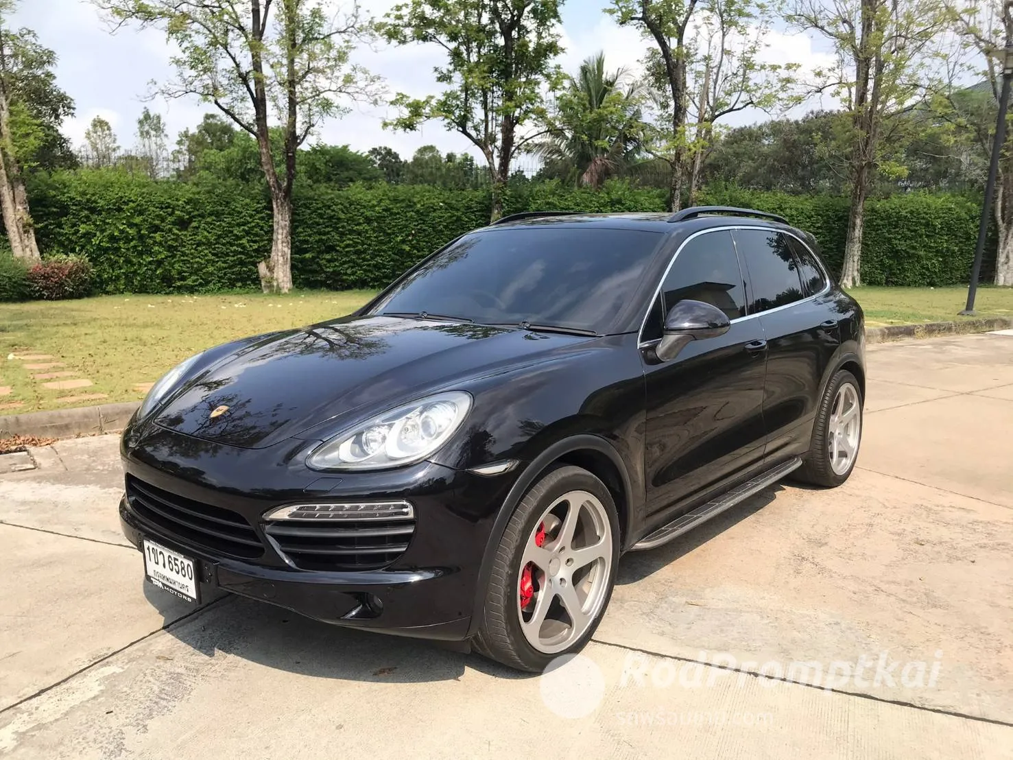 2013-porsche-cayenne-30-s-hybrid-bangkok-50106749