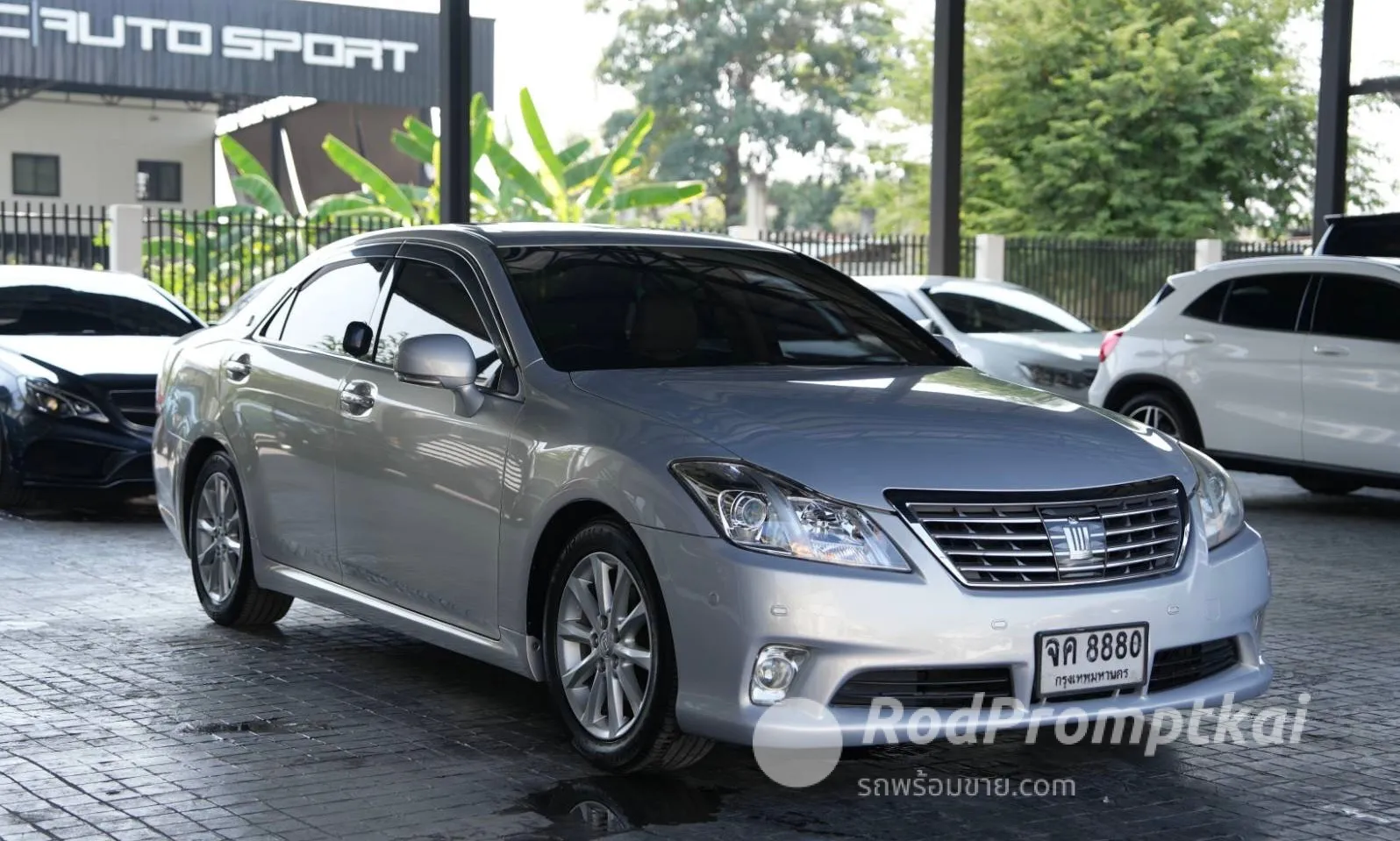 2010-toyota-crown-30-royal-saloon-bangkok-no-vat-7-71390854