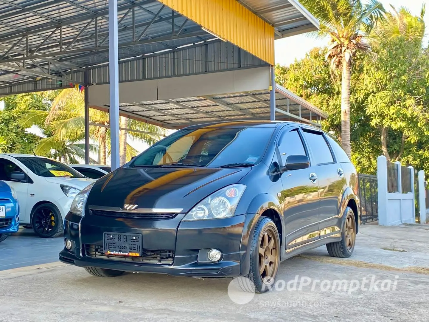 2004-toyota-wish-20-q-bangkok-08615128