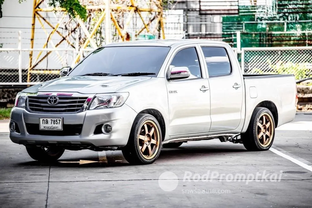 2011-toyota-hilux-vigo-25-e-double-cab-bangkok-82214231