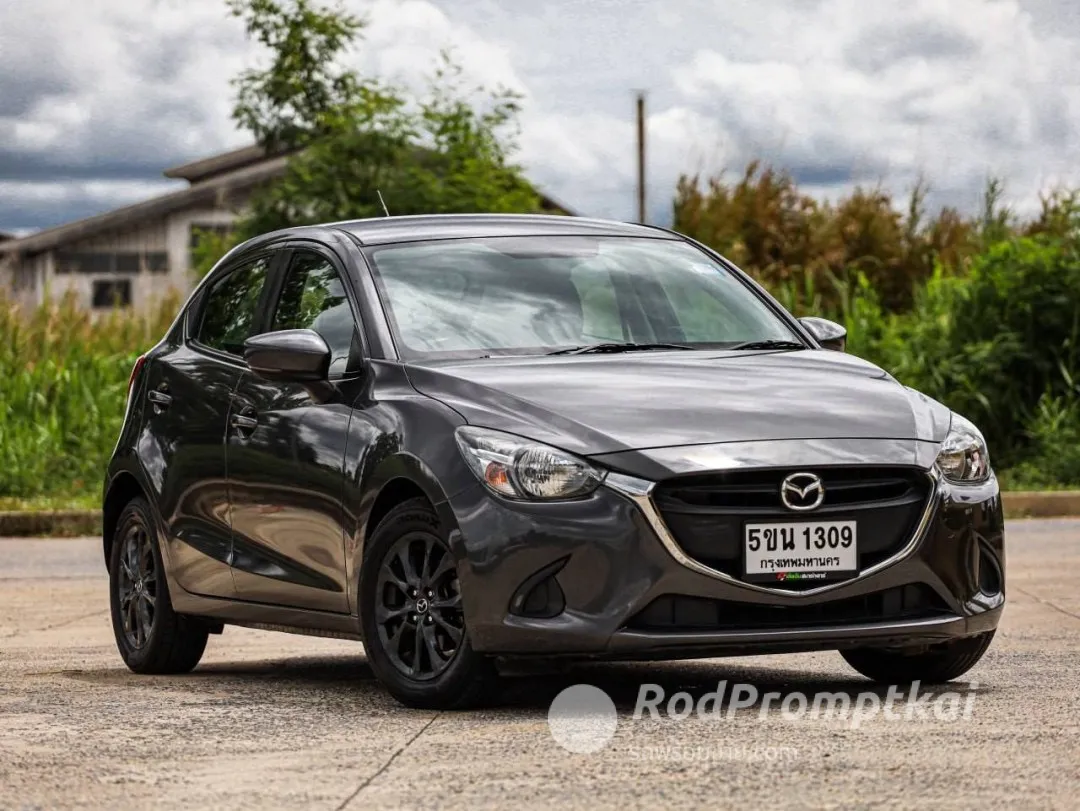 2019-mazda-2-13-high-bangkok-mazda2-13-skyactive-standan-2019-53360204