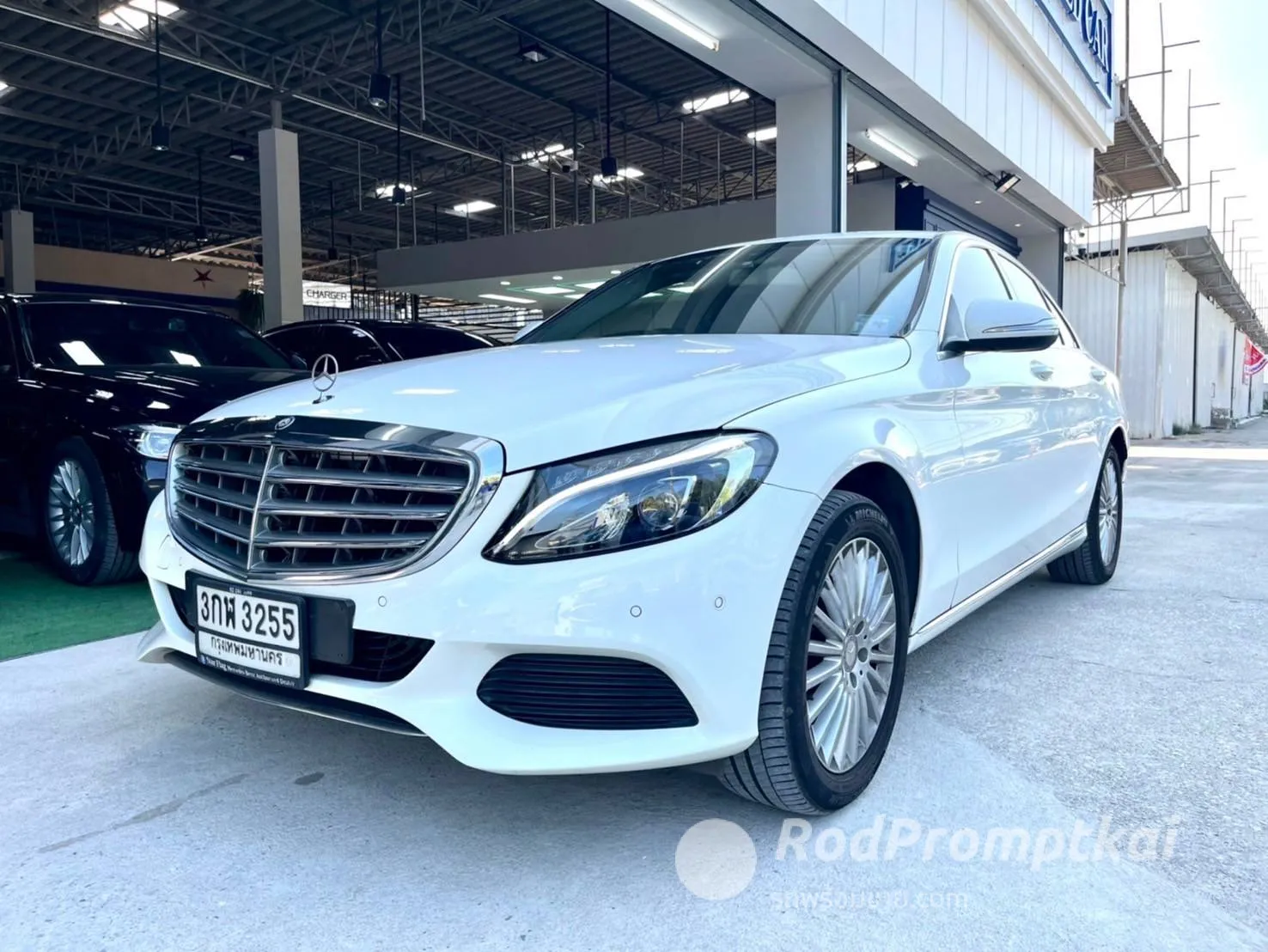 2015-mercedez-benz-c-class-c180-16-exclusive-bangkok-50919934