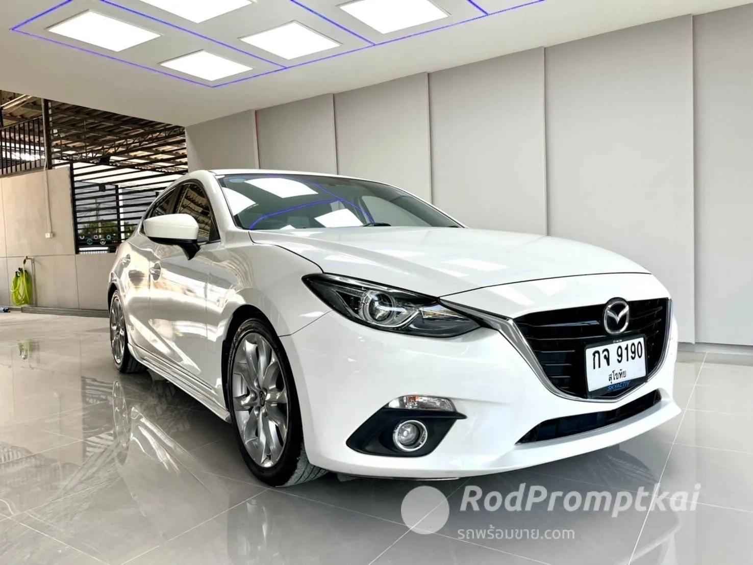 2015-mazda-3-20-s-sports-bangkok-98045233