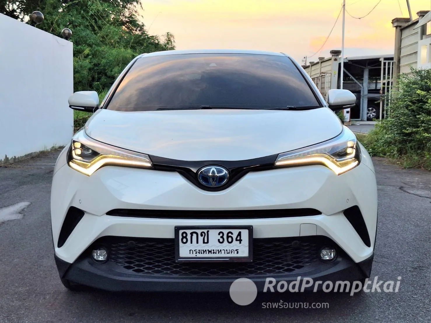 2018-toyota-chr-18-hv-hi-bangkok-21859567