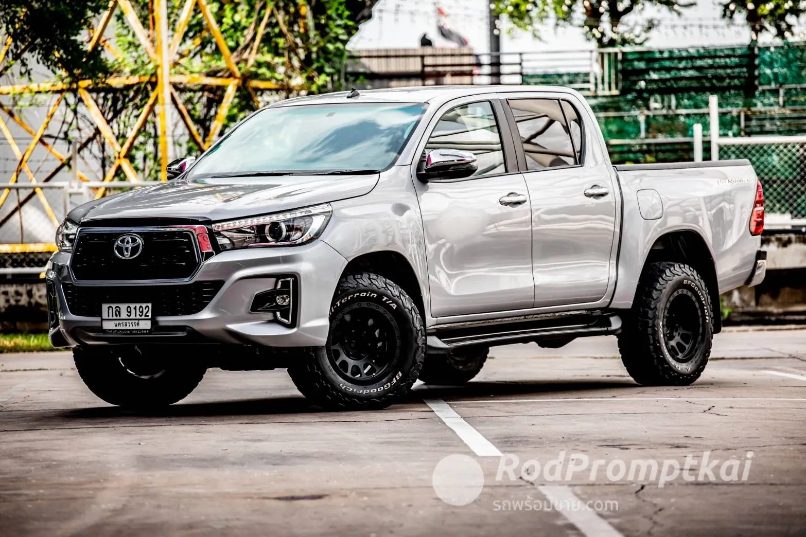 2018-toyota-hilux-revo-24-e-prerunner-double-cab-bangkok-27984146