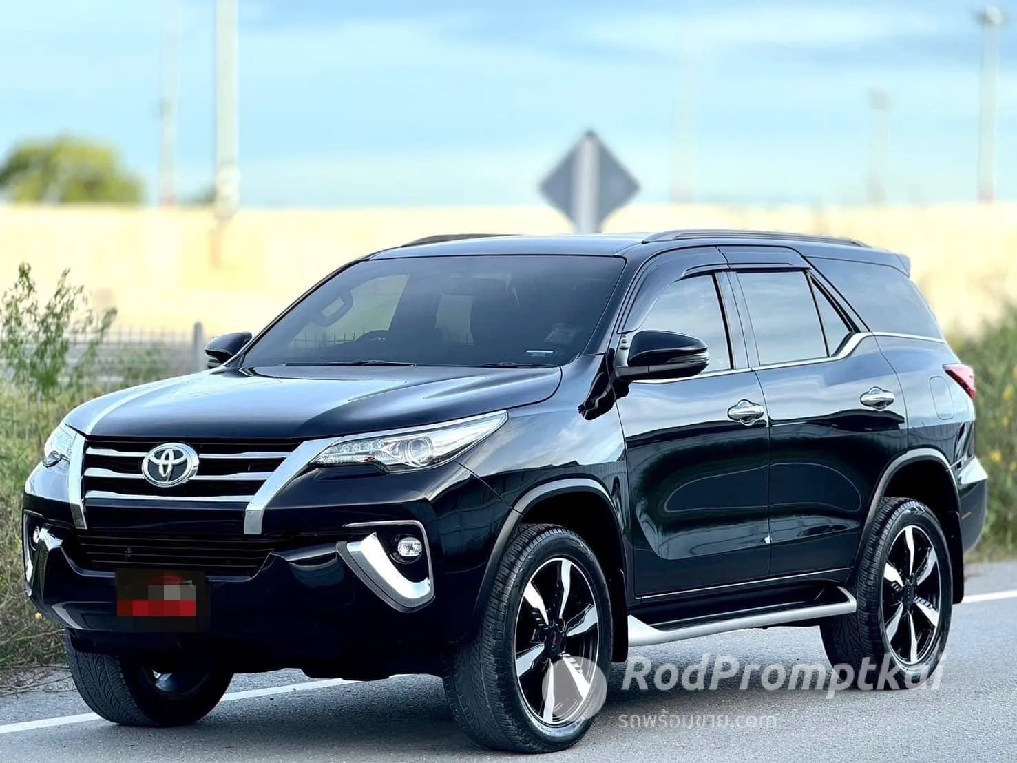 2018-toyota-fortuner-24-v-bangkok-56554780