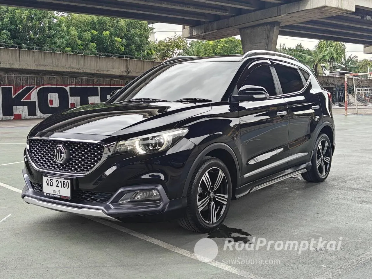 2018-mg-zs-15-x-bangkok-58409947