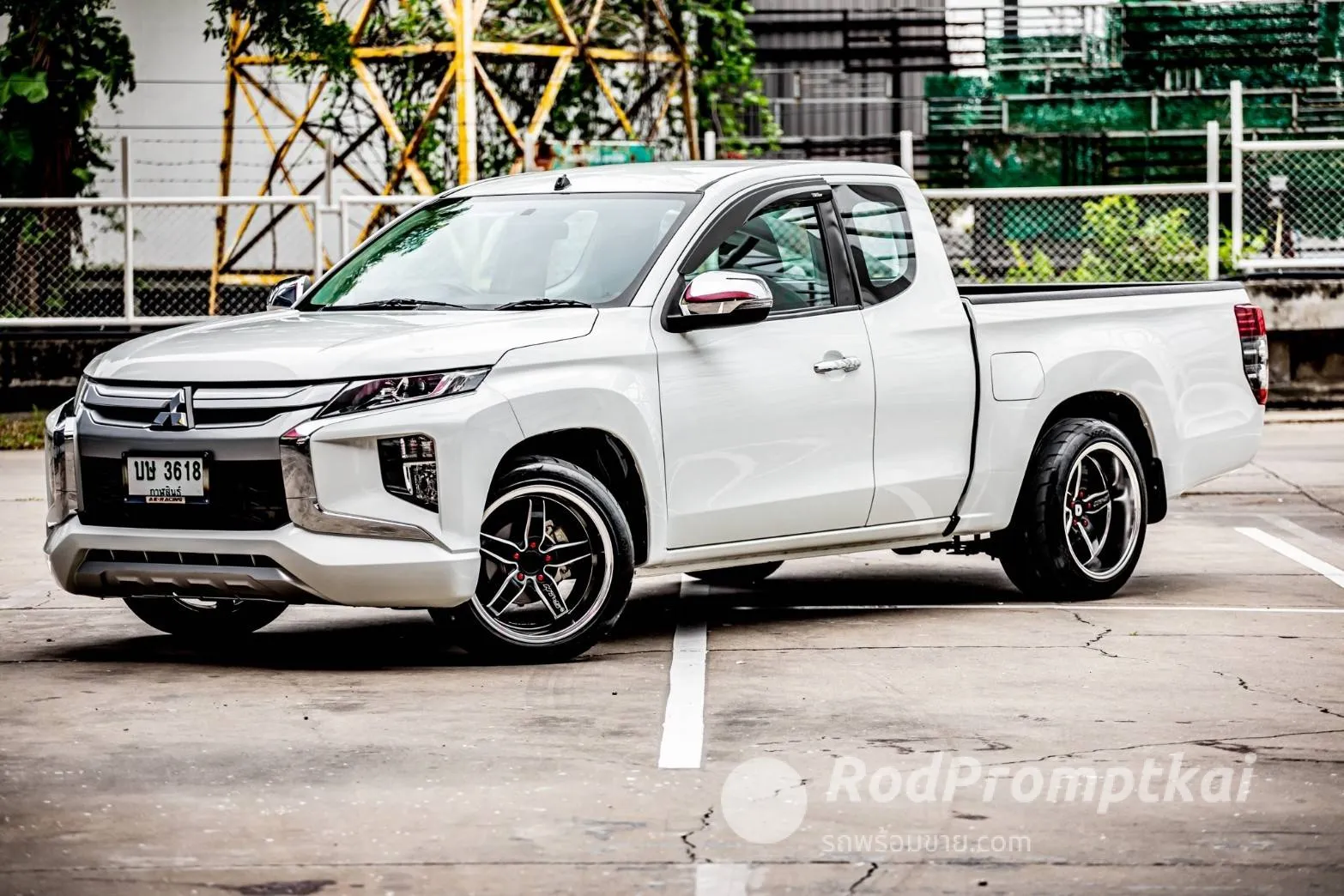 2021-mitsubishi-triton-18-25-glx-mega-cab-bangkok-26203356