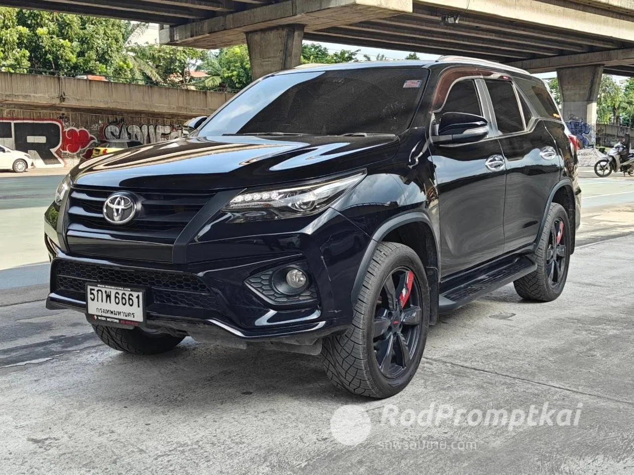 2016-toyota-fortuner-28-trd-sportivo-2wd-bangkok-33842890