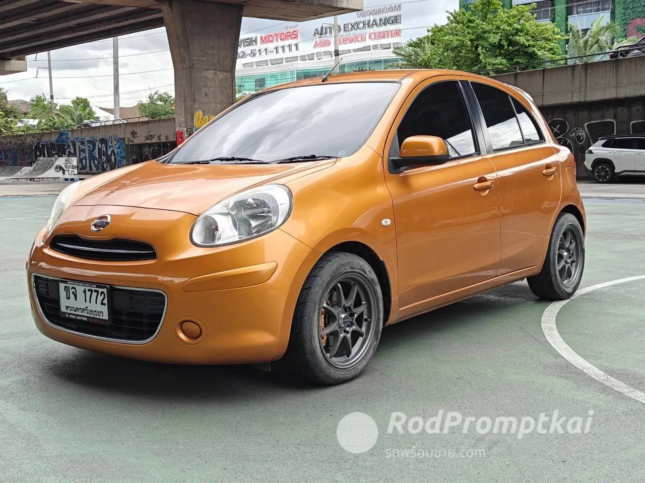 2012-nissan-march-12-e-bangkok-43415741