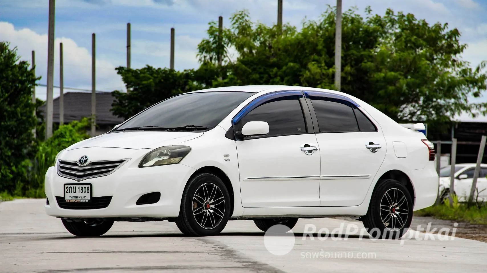 2013-toyota-vios-15-e-bangkok-43659302