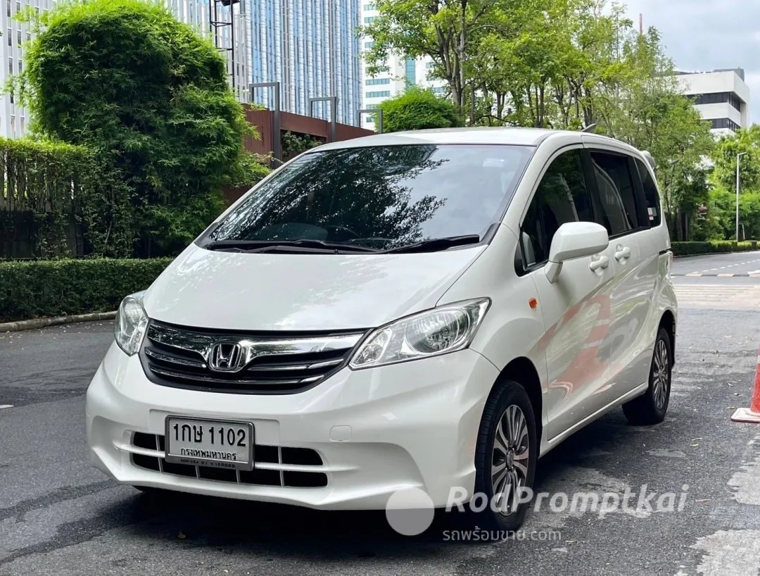 2013-honda-freed-15-se-bangkok-80842868