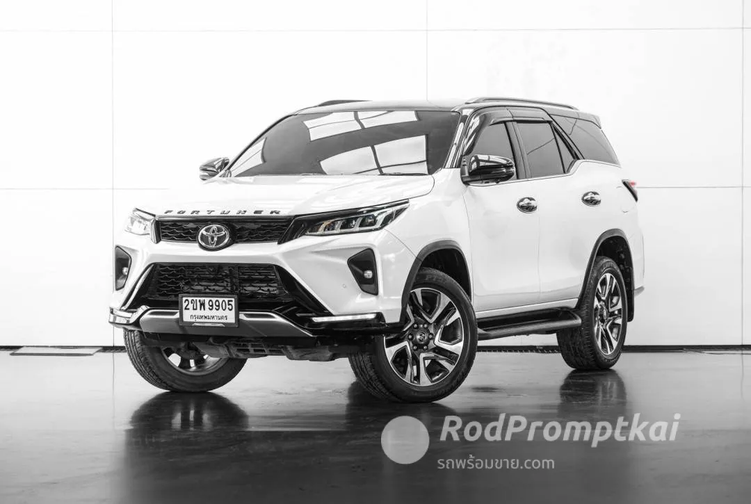 2022-toyota-fortuner-24-legender-black-top-bangkok-02447183