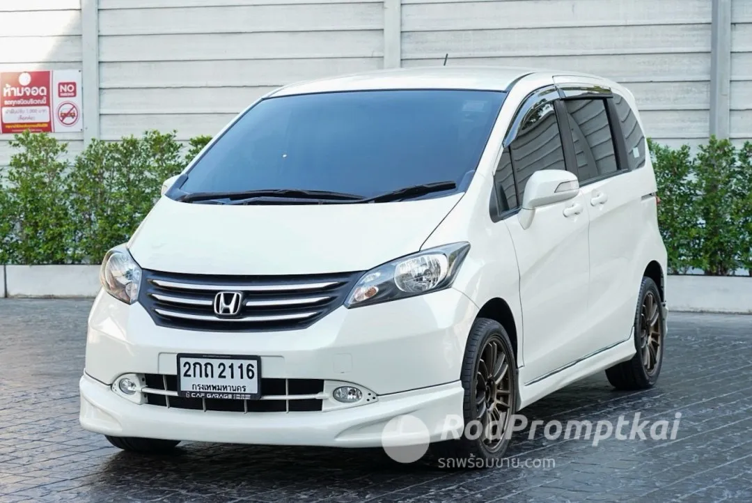 2011-honda-freed-15-e-sport-bangkok-75407596