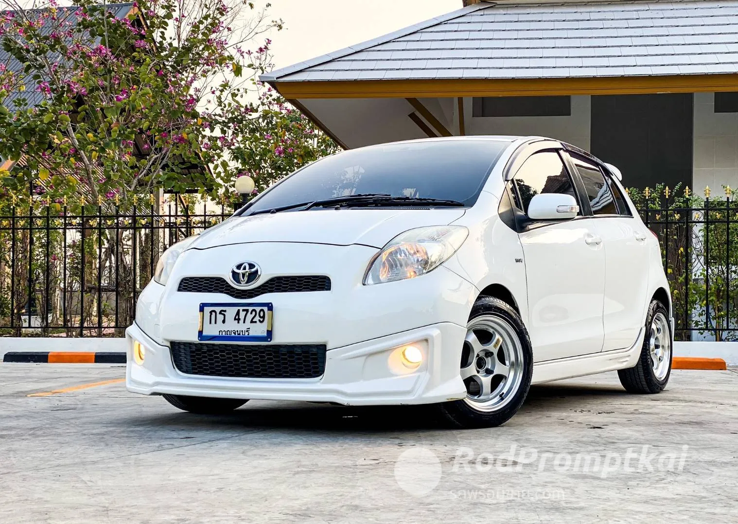 2012-toyota-yaris-15-g-bangkok-42326958