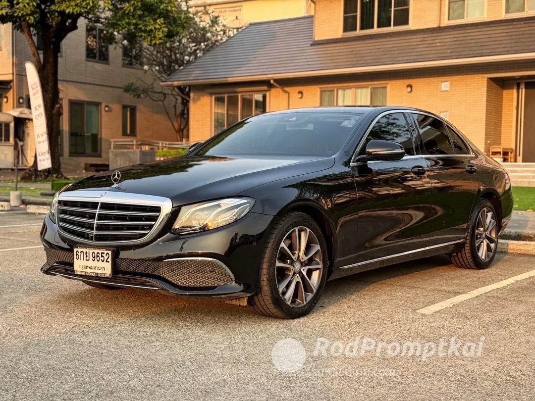 2017-mercedez-benz-e-class-e220d-20-exclusive-bangkok-mercedes-benz-e220d-exclusive-2017-22078277