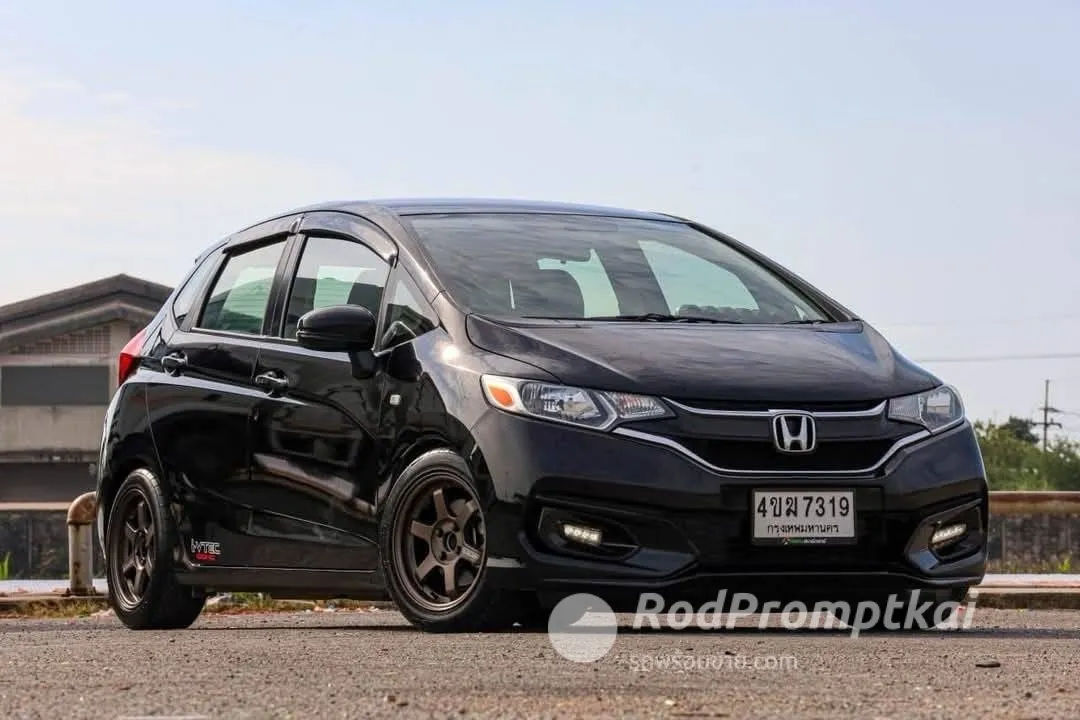 2018-honda-jazz-15-i-vtec-v-bangkok-honda-jazz-gk-15-v-2018-67051695